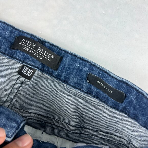 Judy Blue Jeans Women's 29x26* Skinny High Rise Crop Blue Faded Denim Tag 30 - Picture 8 of 16